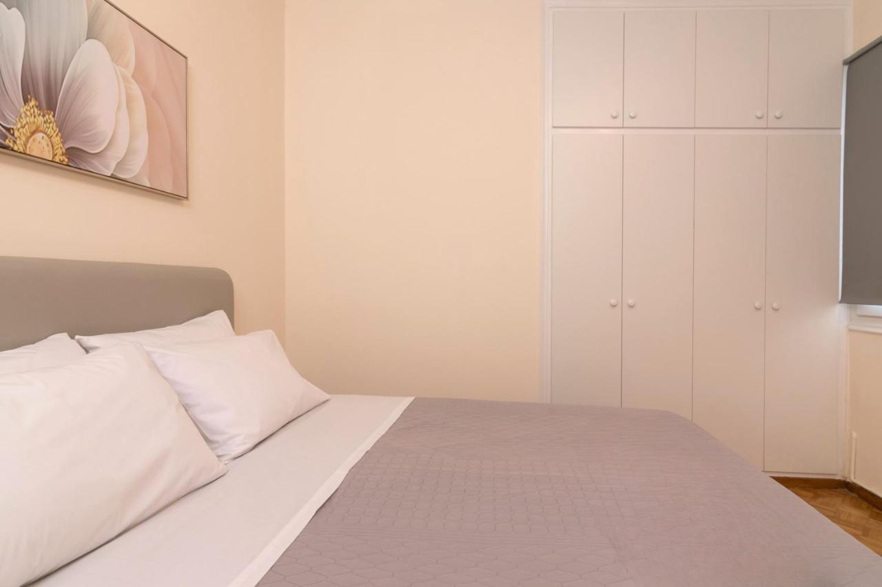 Phaedrus Living: City Center Flat Michalakopoulou เอเธนส์ ภายนอก รูปภาพ
